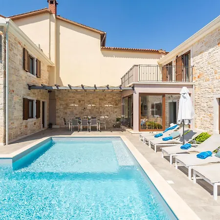 Rova By Kompas * Vošteni