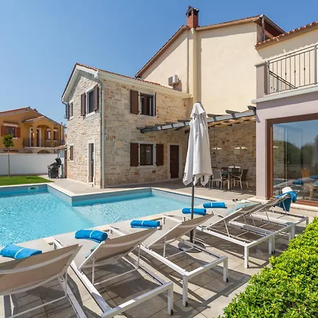 Rova By Kompas * Vošteni