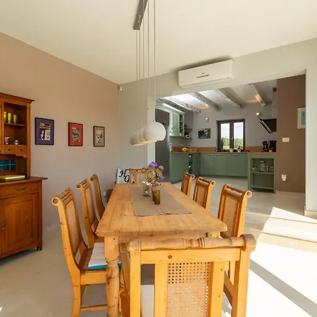 וילה Rova By Kompas